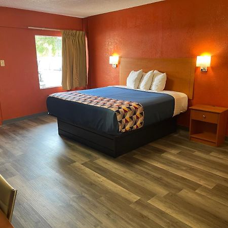 Economy Inn Hot Springs Eksteriør bilde